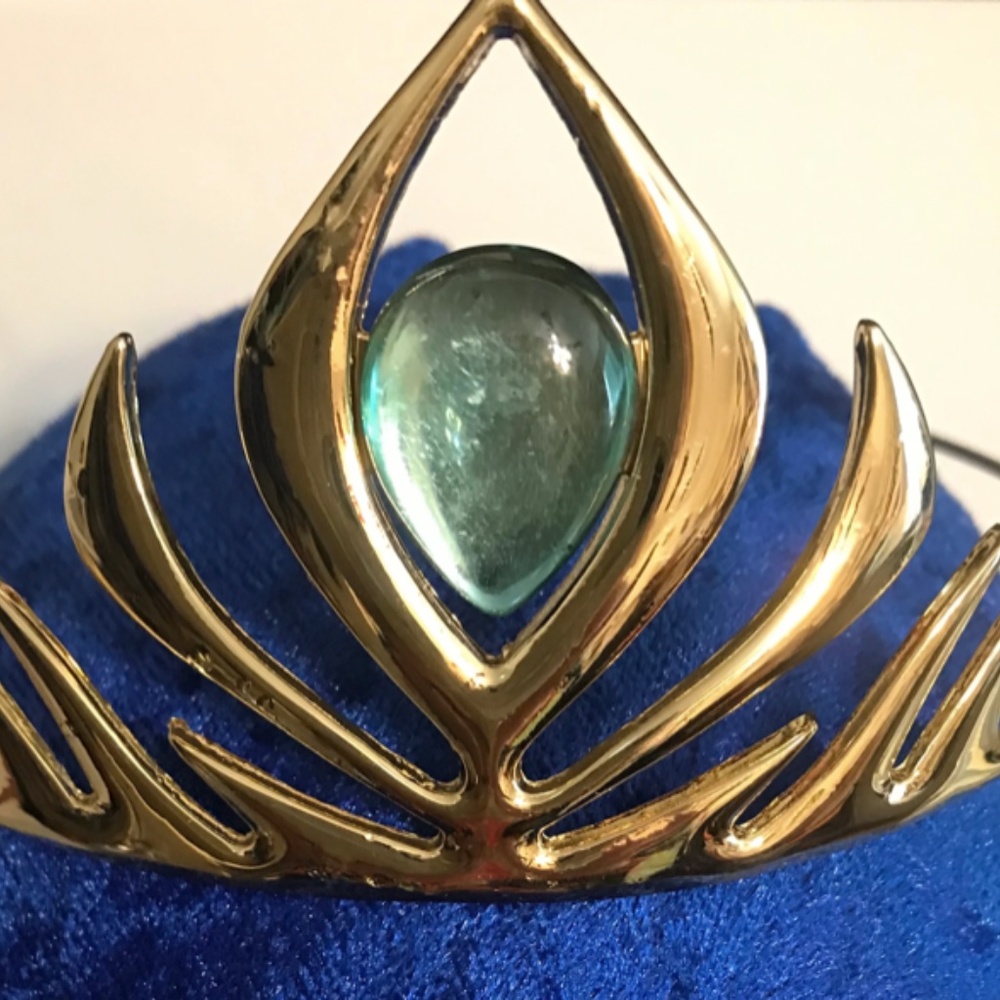 Elsa crown tiara - Picture 3 of 5